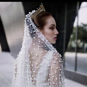 Elegant Pearl-Embellished Cathedral Veil for the Modern Bride ✨✨✨✨ WHITE